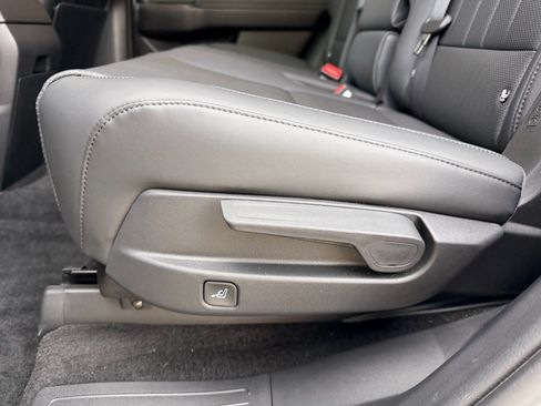 Used 2025 Hyundai Santa Fe XRT image 17