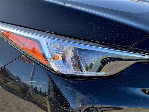 Certified 2025 Subaru Impreza 2.0i image 29