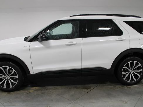 New 2026 Ford Explorer ST-Line AWD/4WD image 5