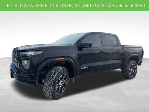 Used 2024 GMC Canyon AT4 w/ AT4 Premium Package image 10