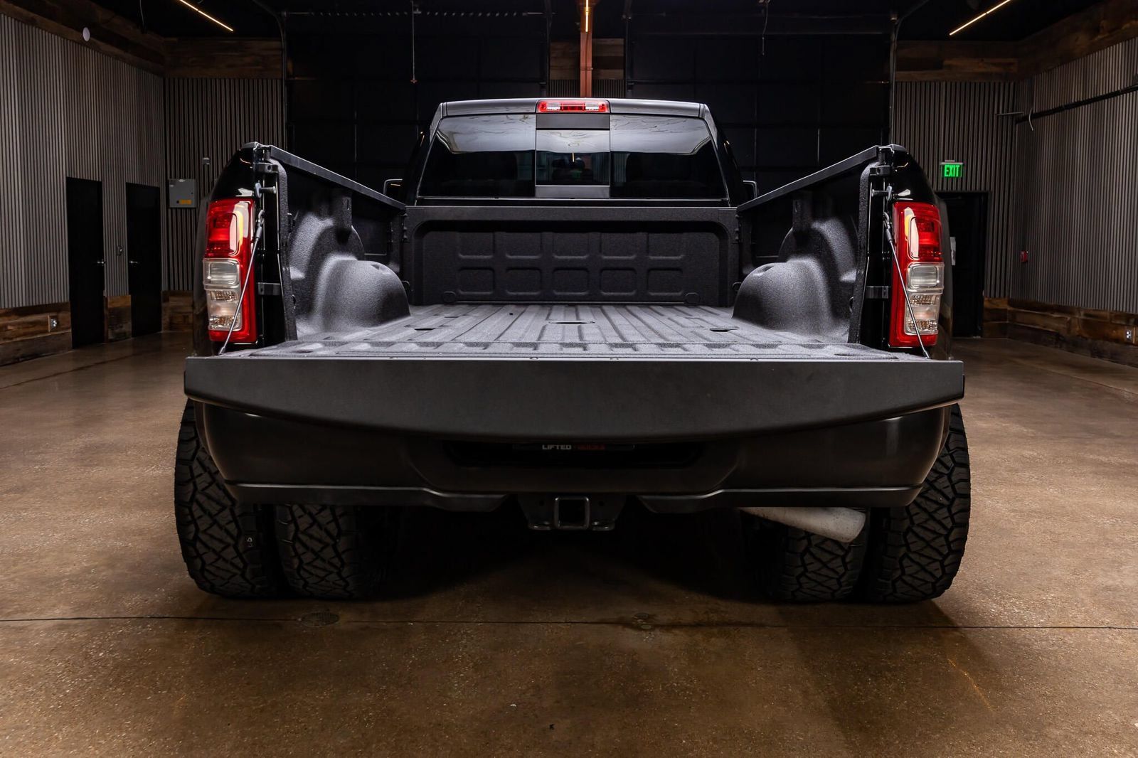 Used 2024 RAM 3500 Tradesman AWD/4WD image 9