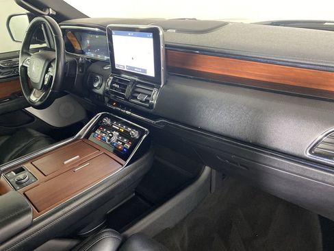 Used 2020 Lincoln Navigator L Reserve w/ Equipment Group 208A Reserve image 31