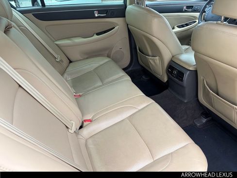 Used 2011 Hyundai Genesis 4.6 RWD image 30
