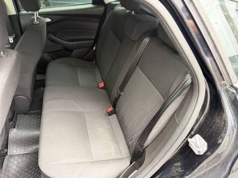 Used 2017 Ford Focus SE FWD image 10