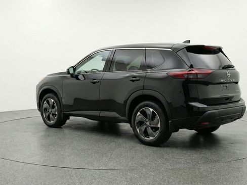 Used 2025 Nissan Rogue SV AWD/4WD image 6