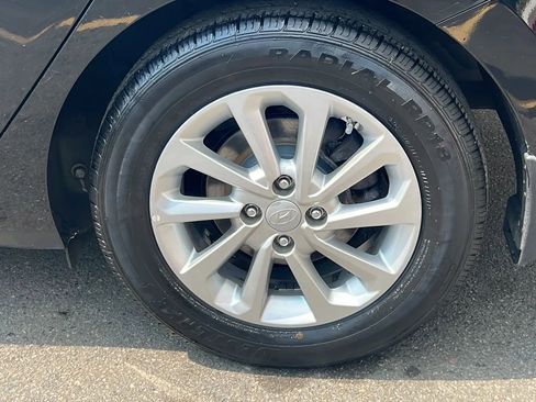 Used 2022 Hyundai Accent SEL image 10