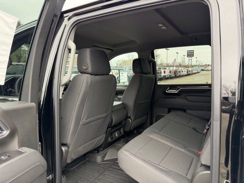 New 2026 GMC Sierra 2500 SLE image 12