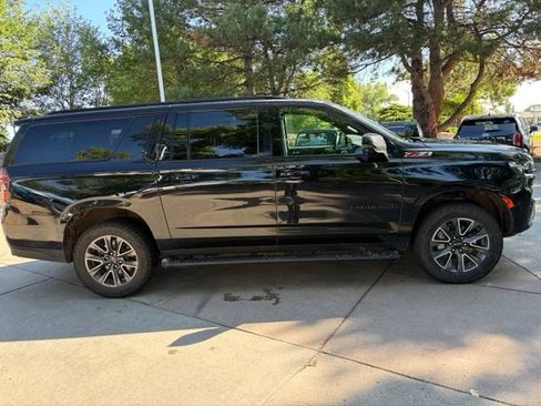 Used 2024 Chevrolet Suburban Z71 w/ Off-Road Capability Package AWD/4WD image 8