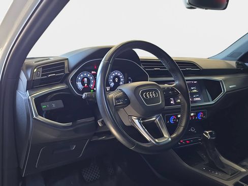Used 2020 Audi Q3 2.0T Premium Plus w/ Premium Plus Package AWD/4WD image 16