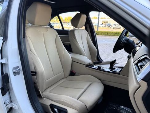 Used 2017 BMW 330i Sedan RWD image 14