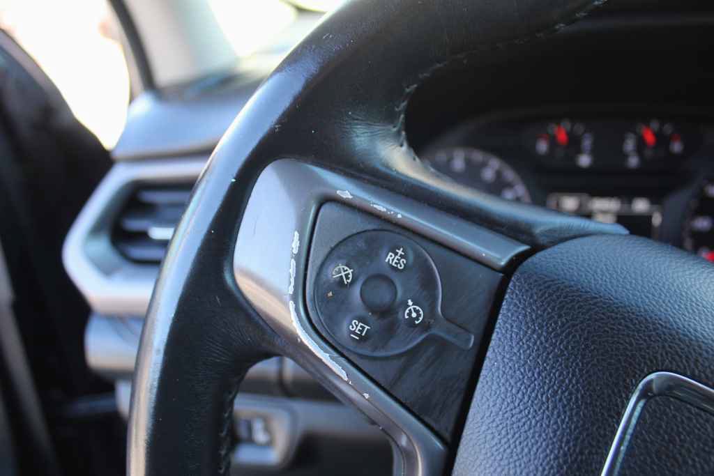 Used 2017 GMC Acadia SLE w/ Driver Alert Package I AWD/4WD image 17