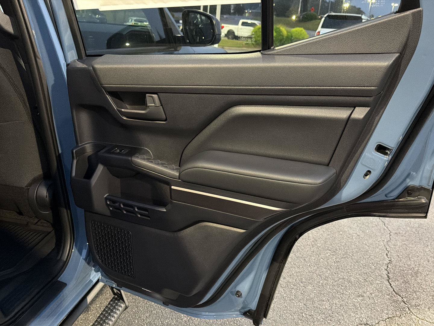 New 2026 Toyota 4Runner SR5 AWD/4WD image 15