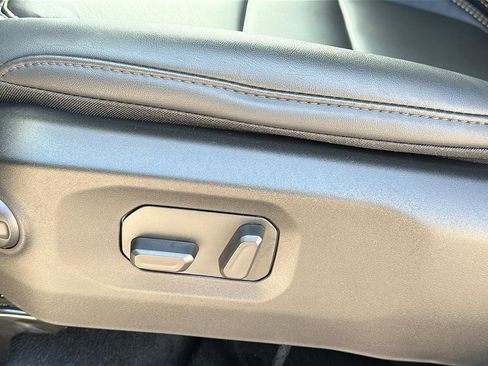 New 2025 Jeep Wrangler Unlimited Rubicon 392 image 13