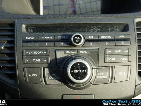 Used 2011 Acura TSX w/ Technology Package image 16