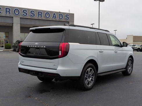 Certified 2025 Ford Expedition Max Active RWD image 4