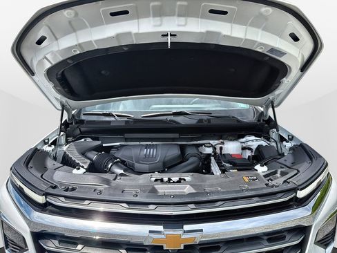 Used 2026 Chevrolet Traverse LT AWD/4WD image 40