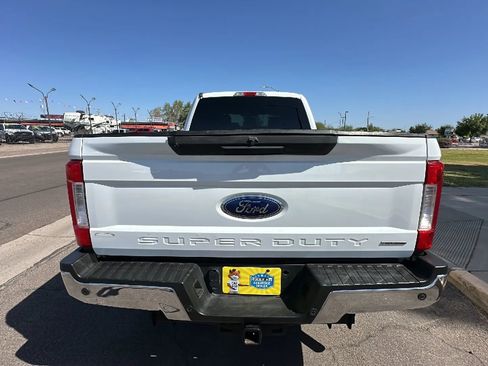 Used 2018 Ford F250 XLT w/ XLT Value Package image 3