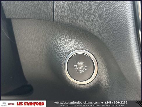 Used 2023 Volvo XC40 B5 Ultimate w/ Climate Package AWD/4WD image 28
