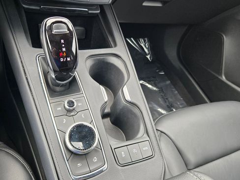 Used 2023 Cadillac XT4 Premium Luxury FWD image 20