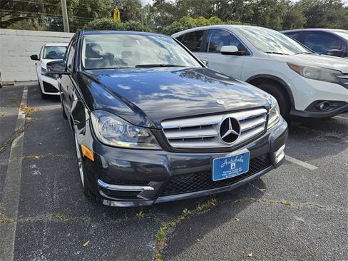 Used 2012 Mercedes-Benz C 250 Sedan image 4