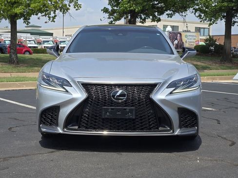 Used 2018 Lexus LS 500 F Sport w/ Accessory Package (Z1) RWD image 2