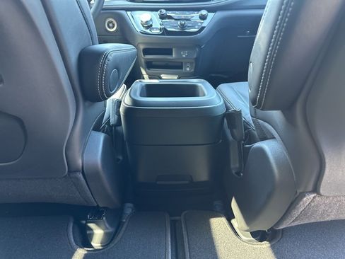 New 2026 Chrysler Pacifica Select image 49
