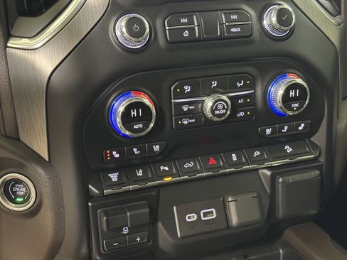 Used 2022 GMC Sierra 2500 Denali w/ Denali Ultimate Package image 37