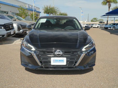 Used 2024 Nissan Altima 2.5 S FWD image 2