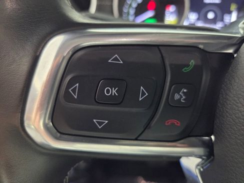 Used 2022 Jeep Wrangler Unlimited Sahara image 19