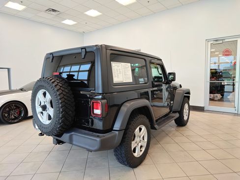 Used 2021 Jeep Wrangler Sport AWD/4WD image 3