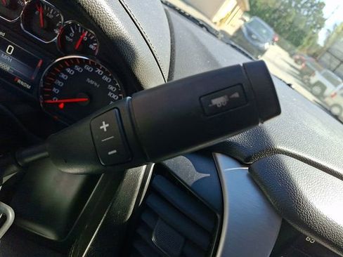 Used 2015 GMC Yukon SLE image 18