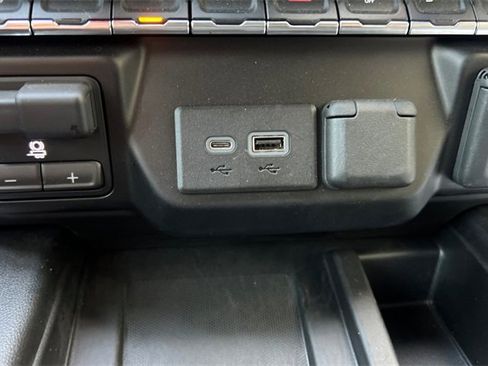 Used 2021 Chevrolet Silverado 2500 LTZ w/ LTZ Premium Package image 41