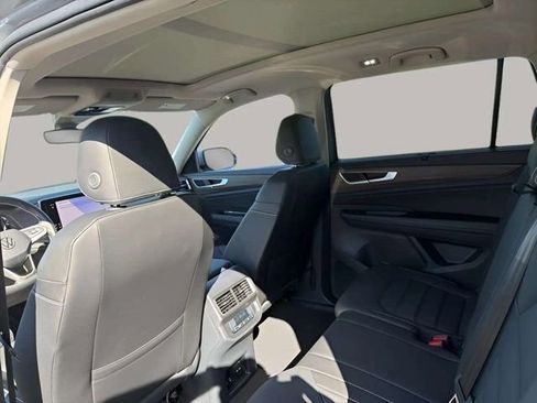 New 2026 Volkswagen Atlas SEL AWD/4WD image 9