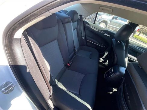 Used 2019 Chrysler 300 Touring w/ Sport Appearance Package image 23