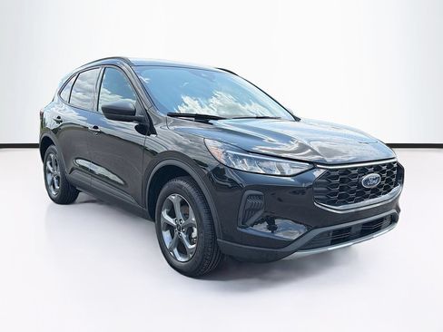 Used 2026 Ford Escape ST-Line w/ Tech Pack #1 AWD/4WD image 3