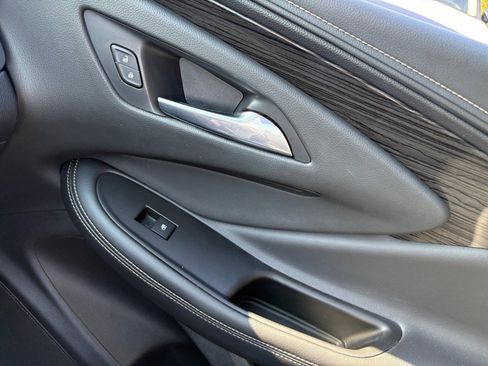 Used 2018 Buick Envision Essence w/ LPO, Hit The Road Package FWD image 32