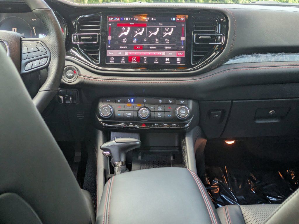 Used 2025 Dodge Durango R/T AWD/4WD image 27