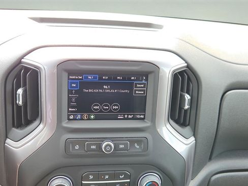 Used 2023 Chevrolet Silverado 1500 Custom image 10