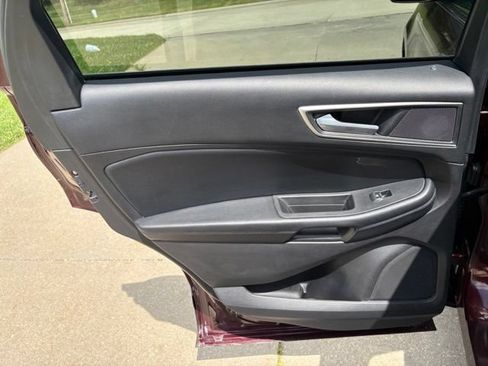 Used 2020 Ford Edge SEL w/ Convenience Package AWD/4WD image 18