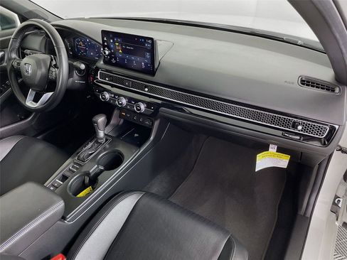Used 2025 Honda Civic Sport Touring image 34
