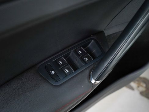 Used 2015 Volkswagen GTI Autobahn w/ Lighting Package (SEL) image 21