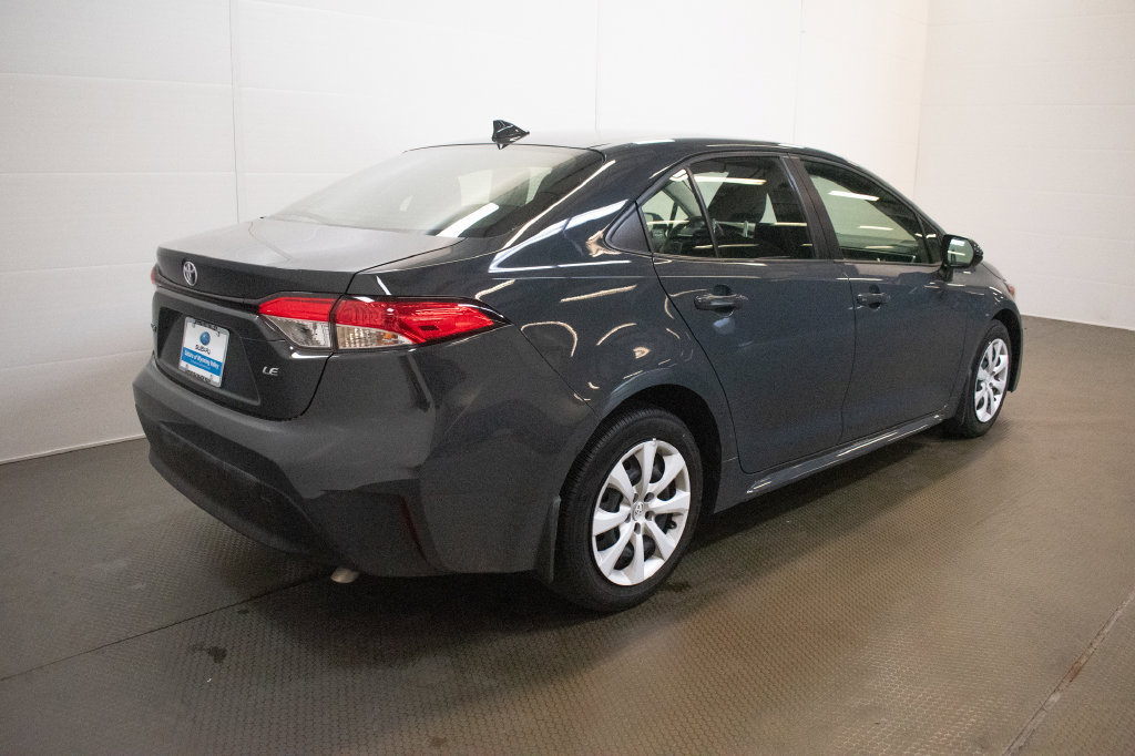 Used 2023 Toyota Corolla LE w/ Carpet Mat Package (TMS) FWD image 4