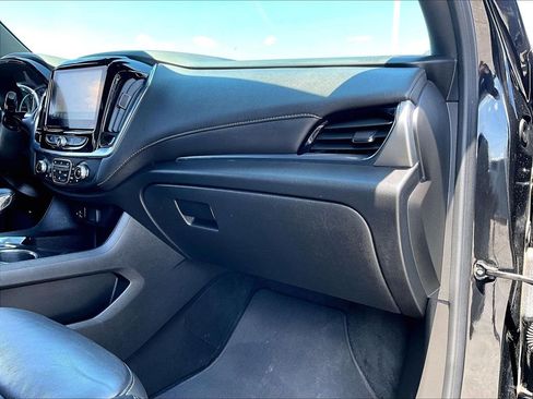 Used 2023 Chevrolet Traverse LT w/ LT Premium Package AWD/4WD image 13