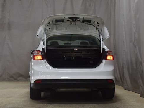 Used 2014 Ford Focus SE FWD image 28
