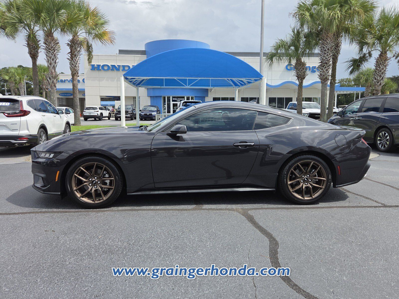 Used 2024 Ford Mustang Premium RWD image 2