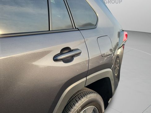Used 2025 Toyota RAV4 XLE w/ Convenience Package FWD image 27