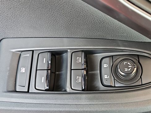 Certified 2025 Subaru Impreza 2.0i image 32