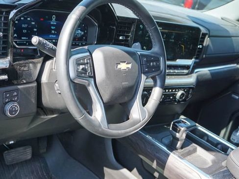 Used 2025 Chevrolet Silverado 1500 LTZ w/ LTZ Premium Package AWD/4WD image 9