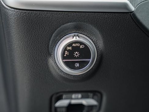 Used 2024 Mercedes-Benz C 300 4MATIC Sedan image 41