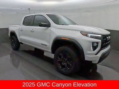 Used 2025 GMC Canyon Elevation w/ Convenience Package